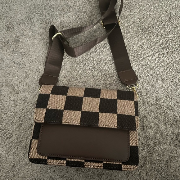 Ivy and Taylor bag. Brand new. Never used. - Picture 2 of 2